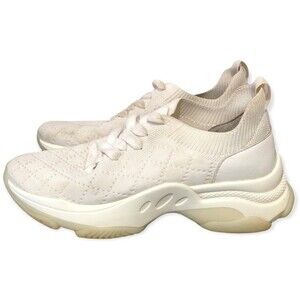 Women's chunky sole Sneakers Myles Q by Steve‎ Madden Size 8 Cream color